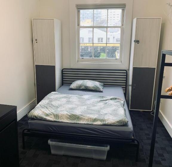 Общежитие Summer House Kings Cross