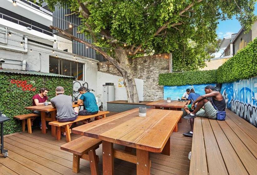 Общежитие Summer House Kings Cross