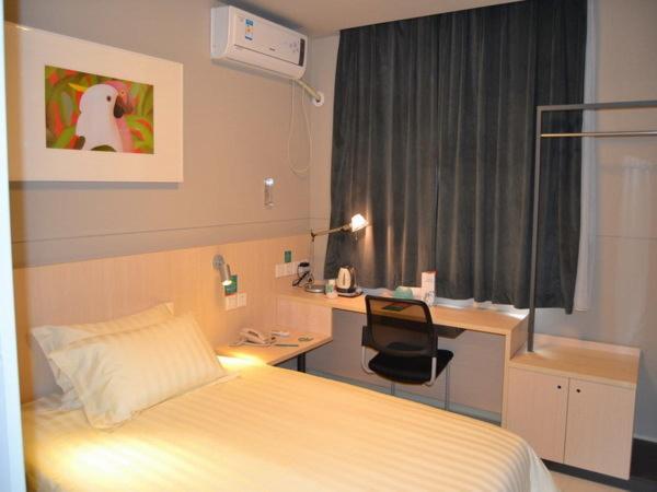 בית מלון כפרי Jinjiang Inn Nanchang Bayi Square Yongshu Road