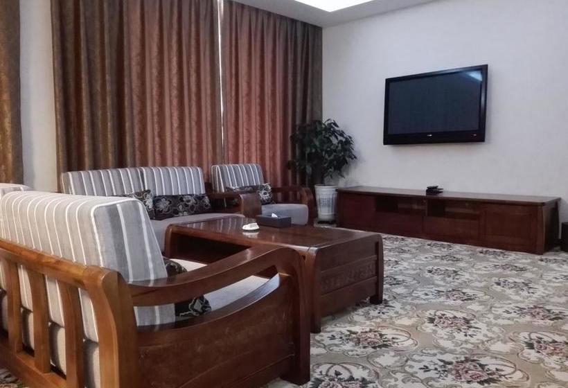 Отель Jiuquan Longteng