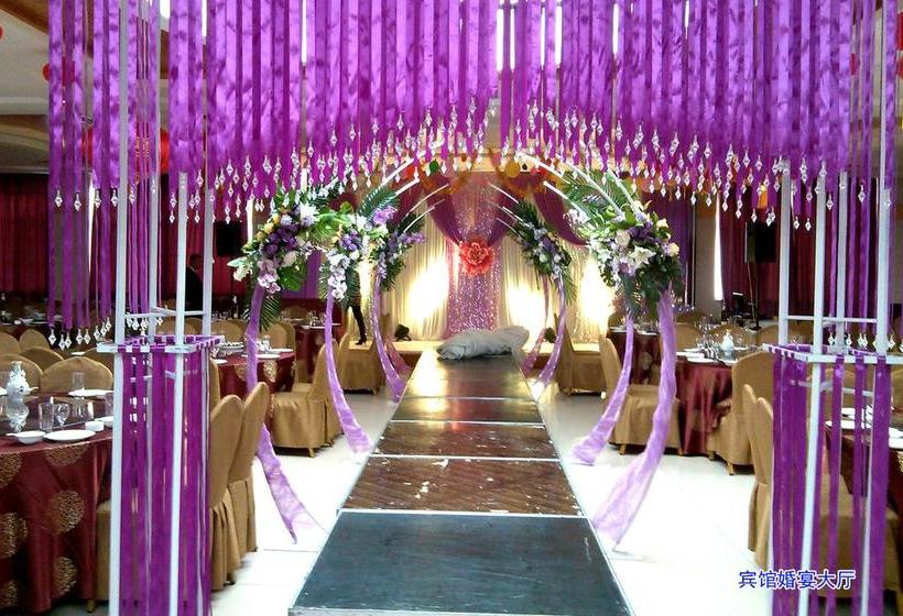 Отель Jiuquan Longteng