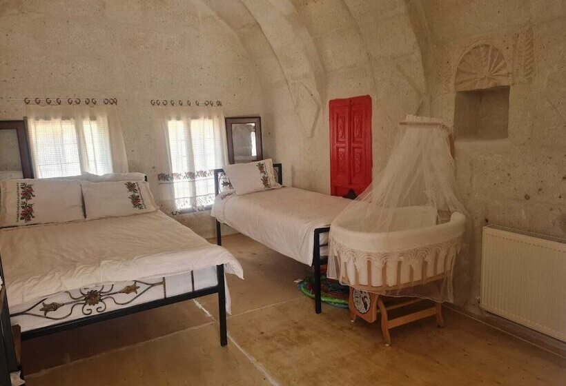 تختخواب و صبحانه King Solomon Palace