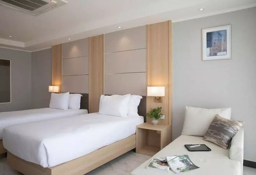 Hotelli Eastin Resort Rayong