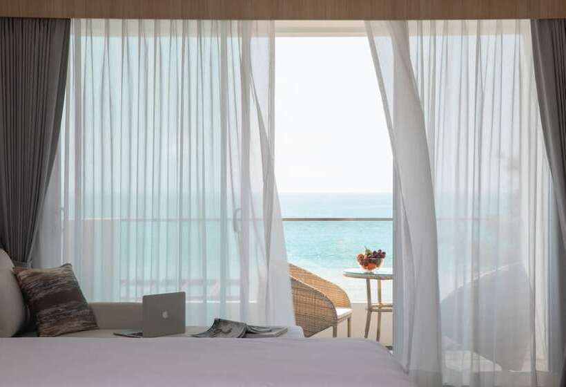 Hotel Eastin Resort Rayong