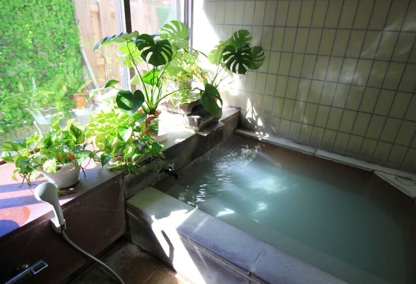 אתר נופש Hakonegora Guamdog Honten