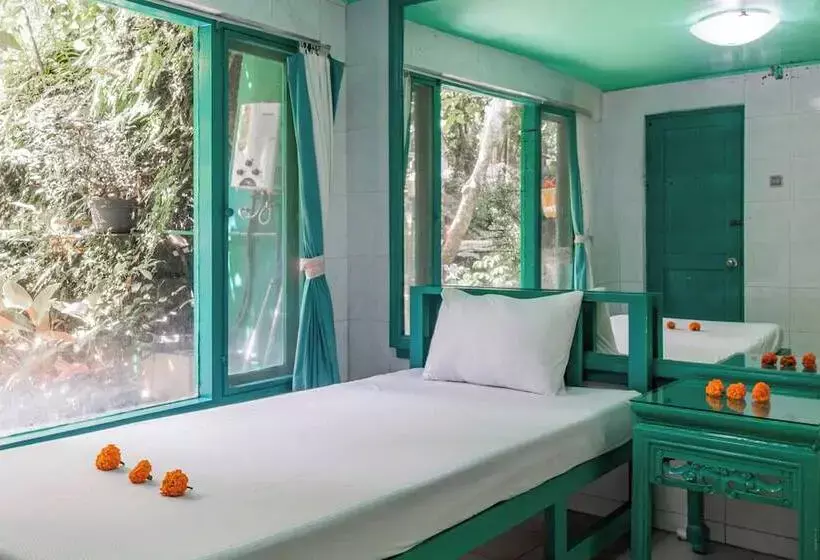 ホテル Belvilla Padma Legian Resort Near Monkey Forestnearubud Palace