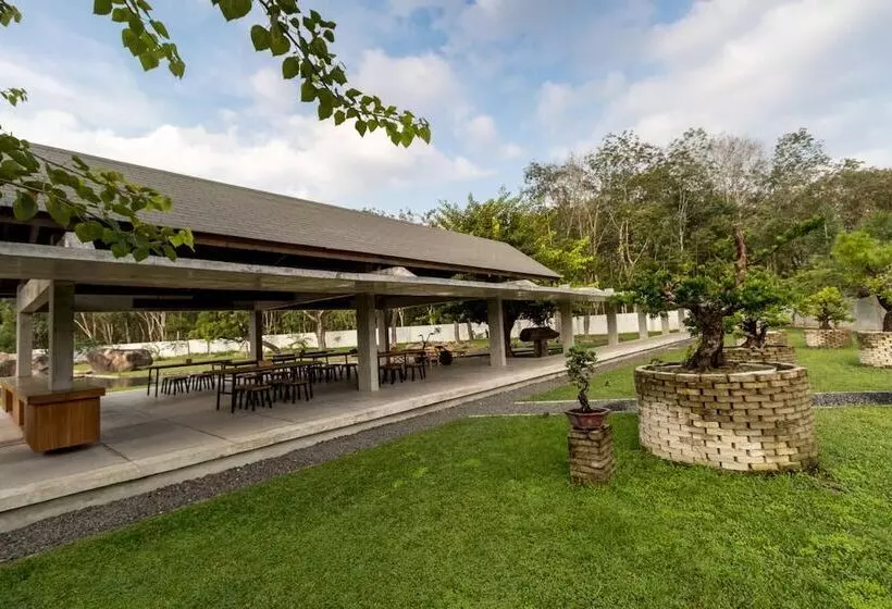 ホテル Berugo Cottage
