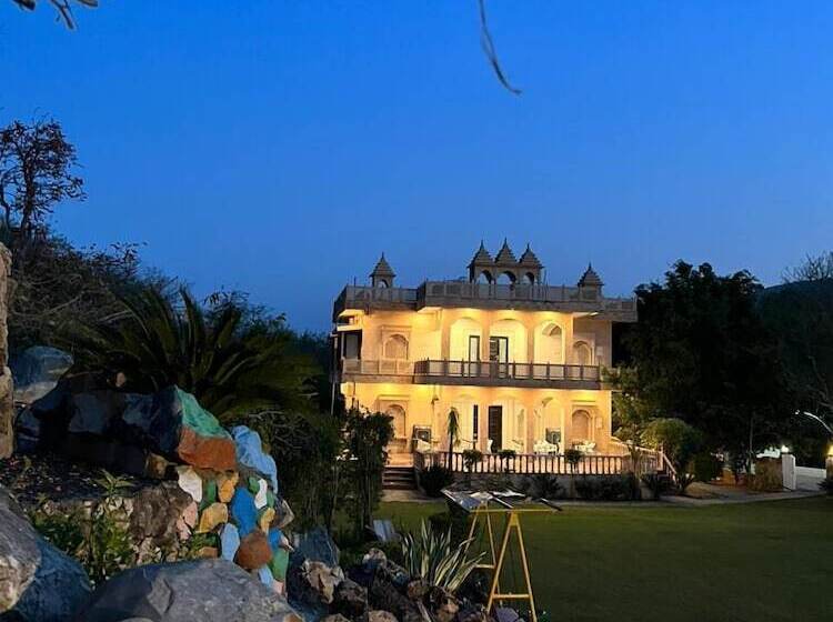 בית מלון כפרי Namanbagh