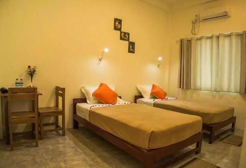 پانسیون Golden Queen Guest House