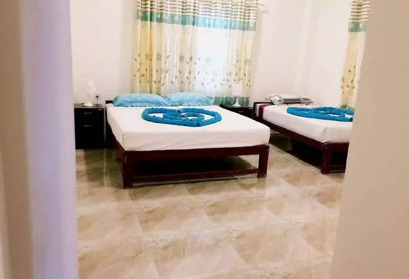 پانسیون Golden Queen Guest House