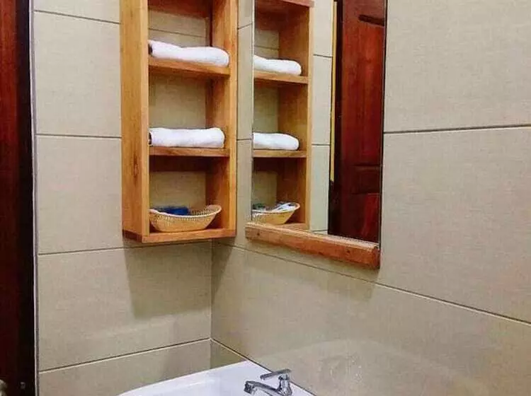 پانسیون Golden Queen Guest House