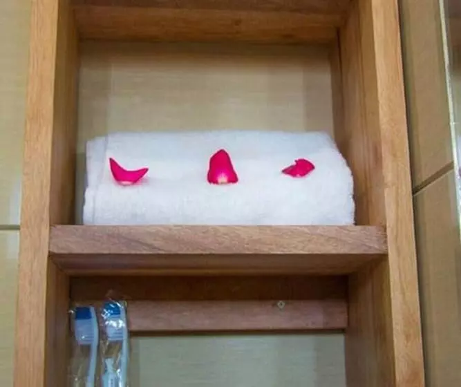 پانسیون Golden Queen Guest House