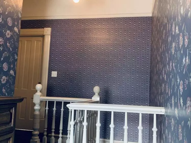 پانسیون Towle House 1006