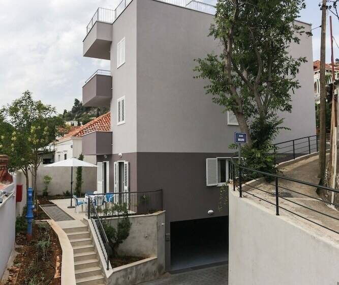 Apartments Villa Karmen