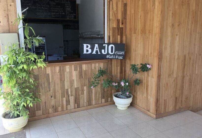 Bajo Sunset Hostel