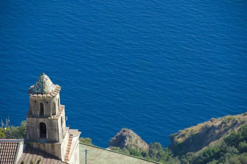 تختخواب و صبحانه La Mela Blu