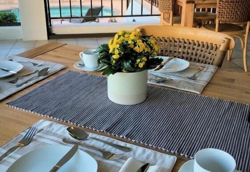 مبيت وإفطار Lavender Moon Guest House