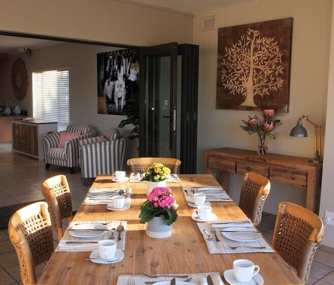 مبيت وإفطار Lavender Moon Guest House