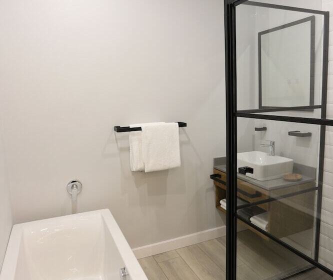 مبيت وإفطار Lavender Moon Guest House