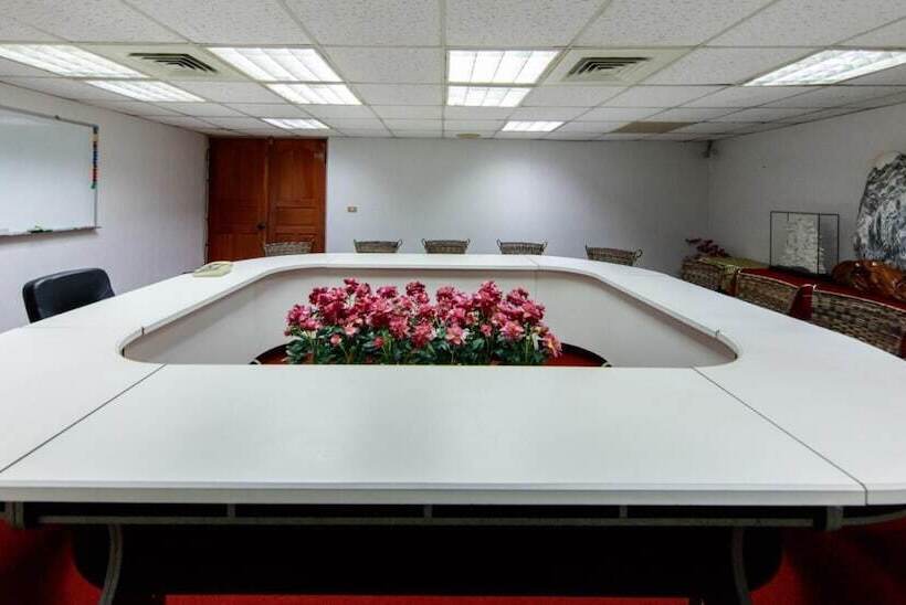 هتل Chungli Business