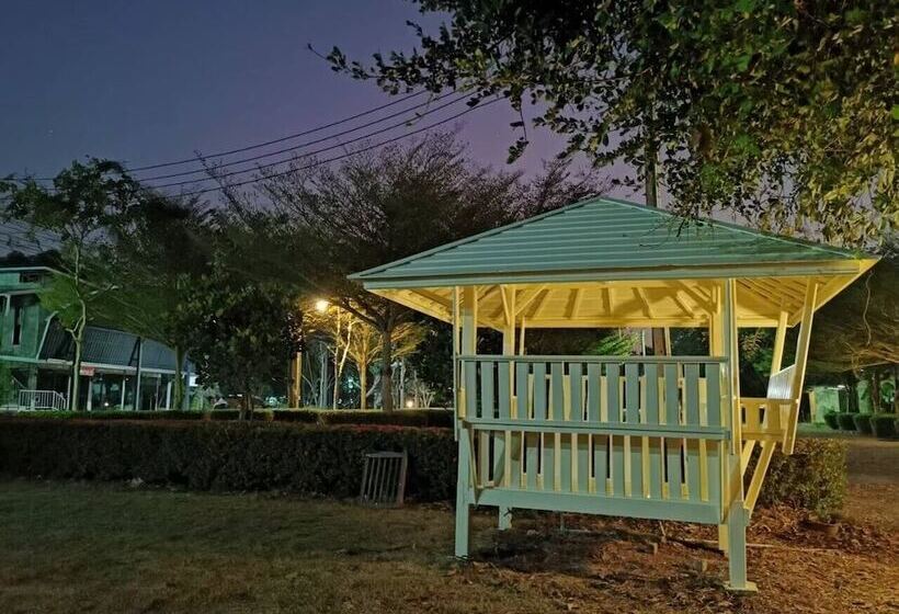 Отель แกรนด์ ฟอเรสท์ Grand Forest