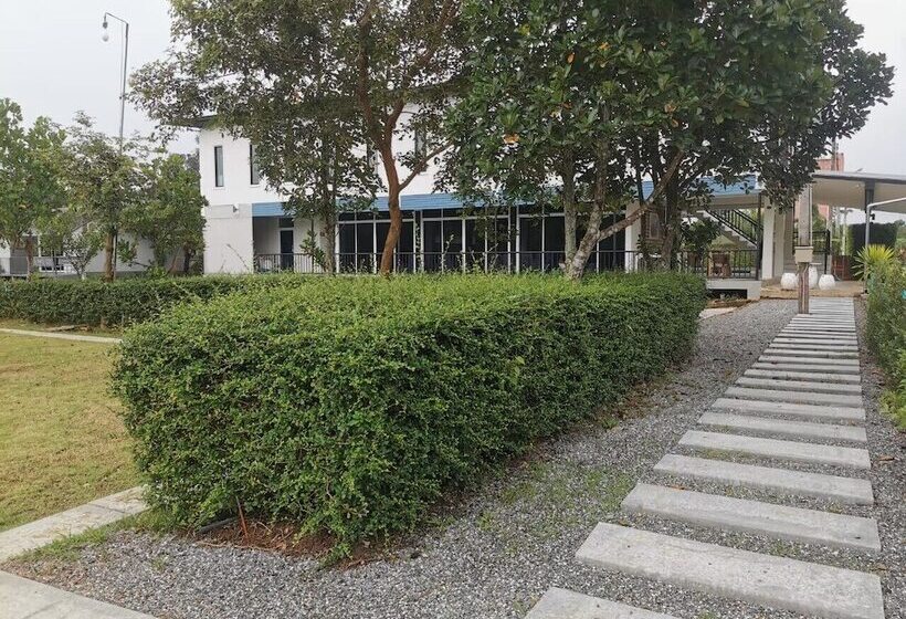 Отель แกรนด์ ฟอเรสท์ Grand Forest