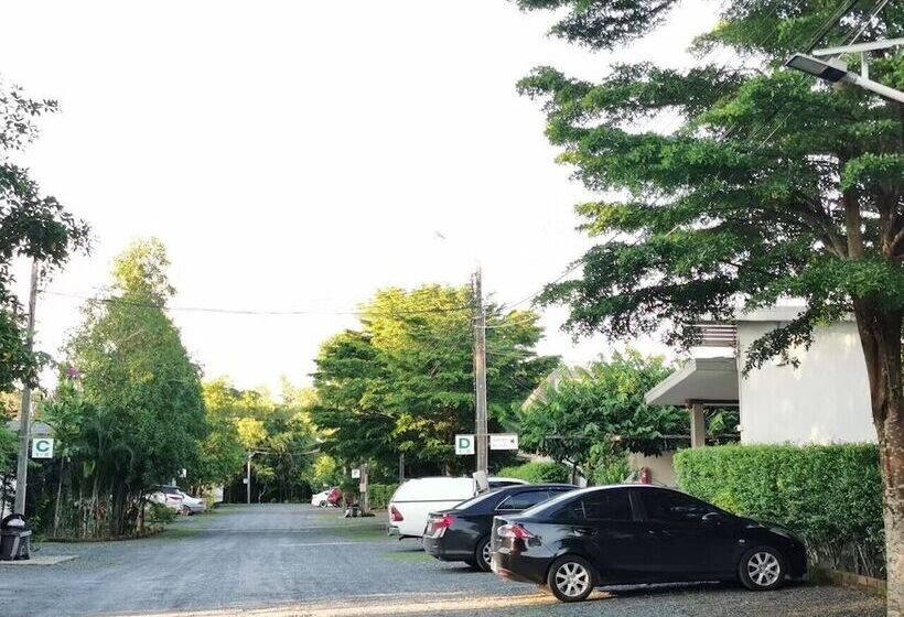 Отель แกรนด์ ฟอเรสท์ Grand Forest