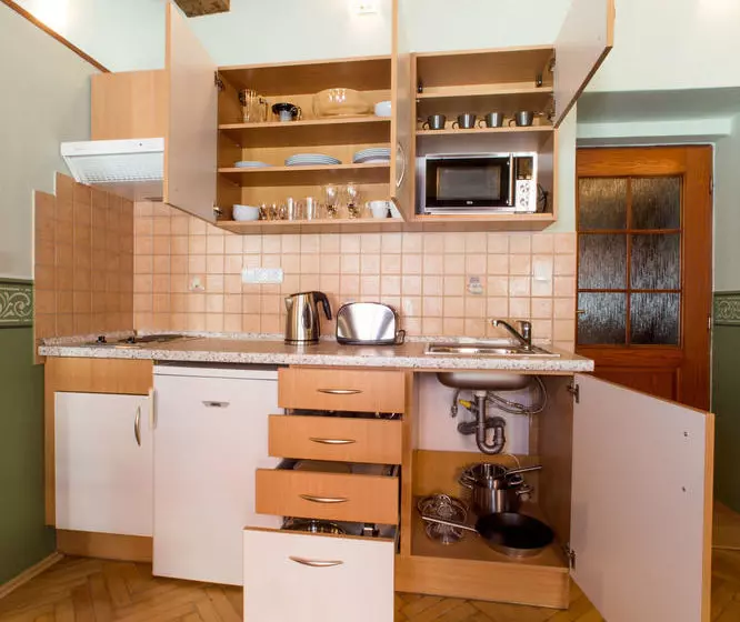 هتل Apartments Kájovská 63