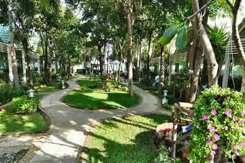 בית מלון כפרי Sea Sky Resort