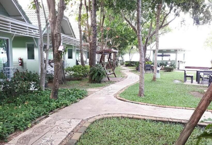 בית מלון כפרי Sea Sky Resort