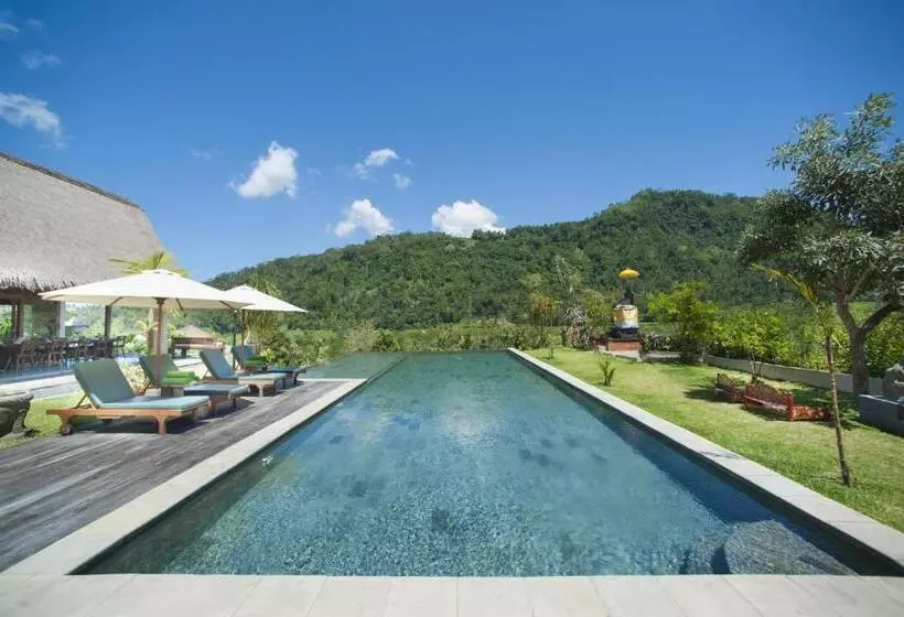 ホテル Villa Kropak