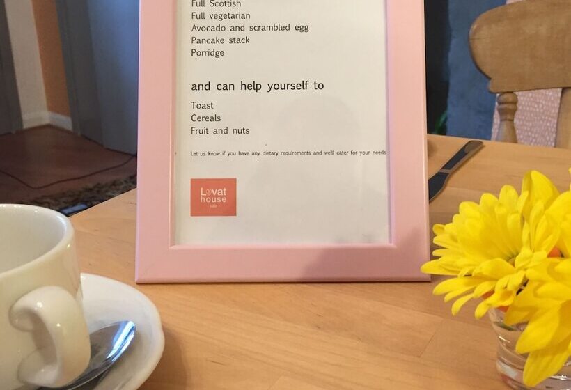 مبيت وإفطار Lovat House