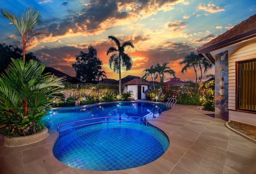 Pattaya Hill, Near The City And Beach