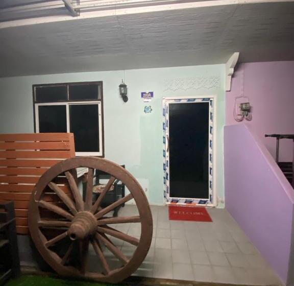 بنسيون Nan Inn Bungalow