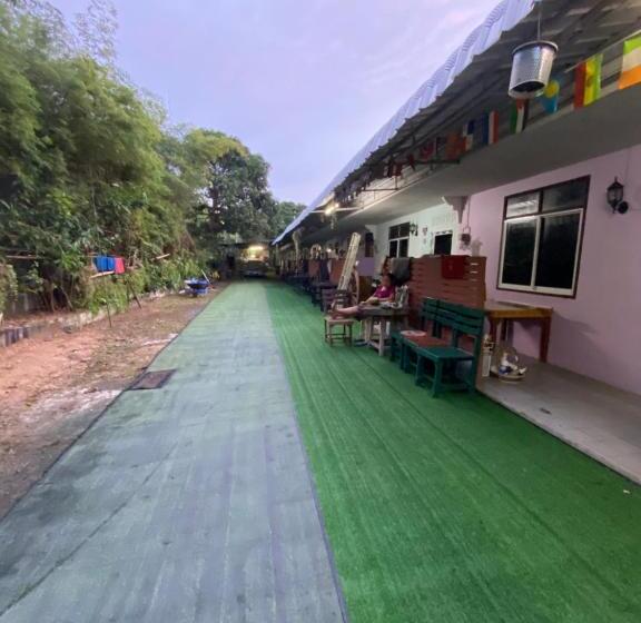 بنسيون Nan Inn Bungalow