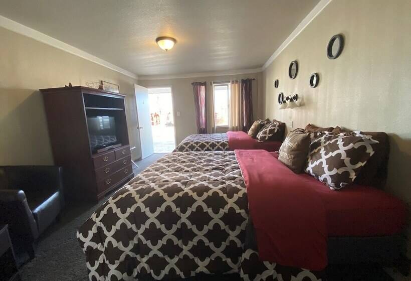 Roundtop Mountain Vista   Cabins And Motel