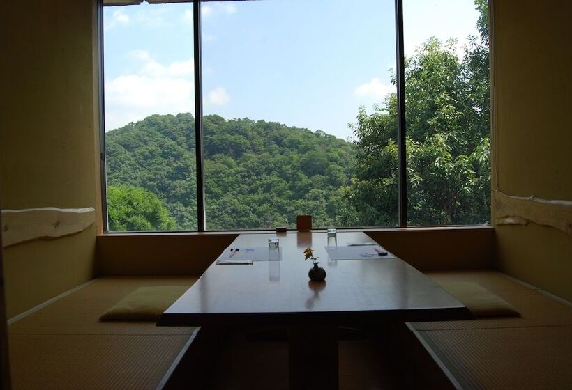 Ryokan 山荘 風の杜 Sanso Kazenomori