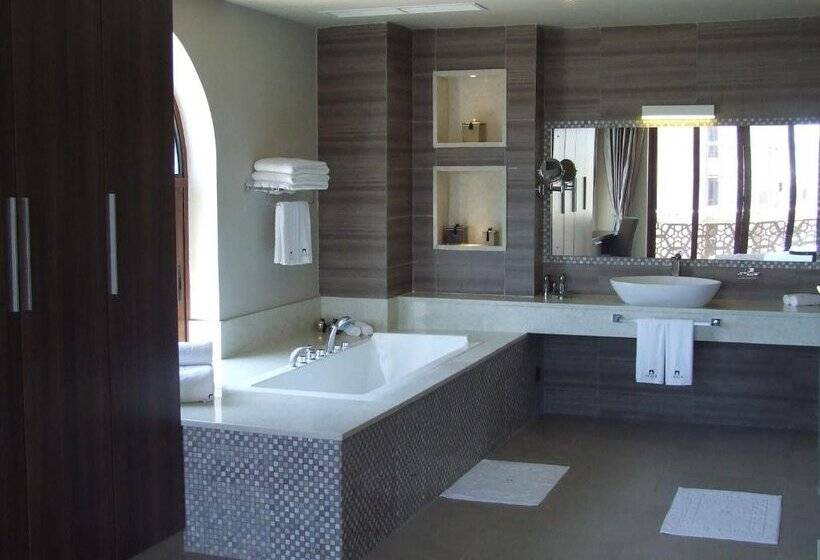 The Royal Shaza Suites