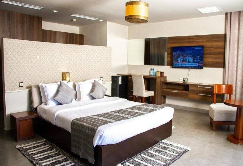 The Royal Shaza Suites