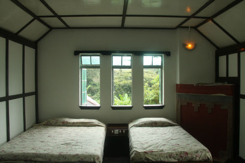 De  Native Guest House  Hostel