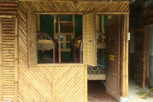 De Native Guest House Hostel
