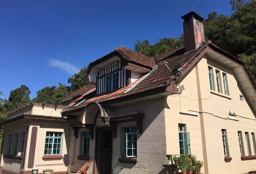 De Native Guest House Hostel