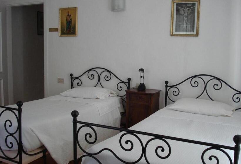 هاستل Santuario Di Oropa