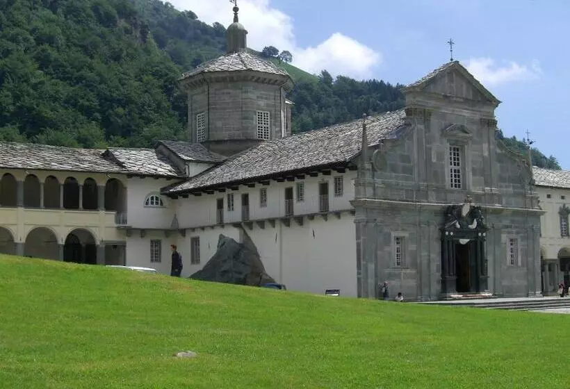 هاستل Santuario Di Oropa