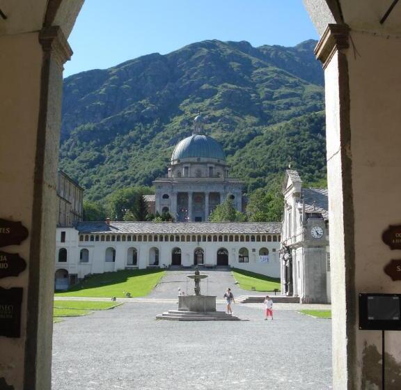 هاستل Santuario Di Oropa