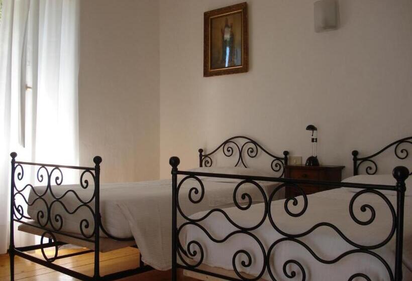 هاستل Santuario Di Oropa