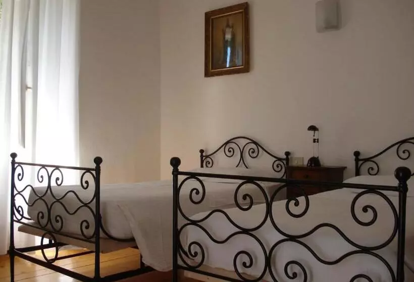 هاستل Santuario Di Oropa
