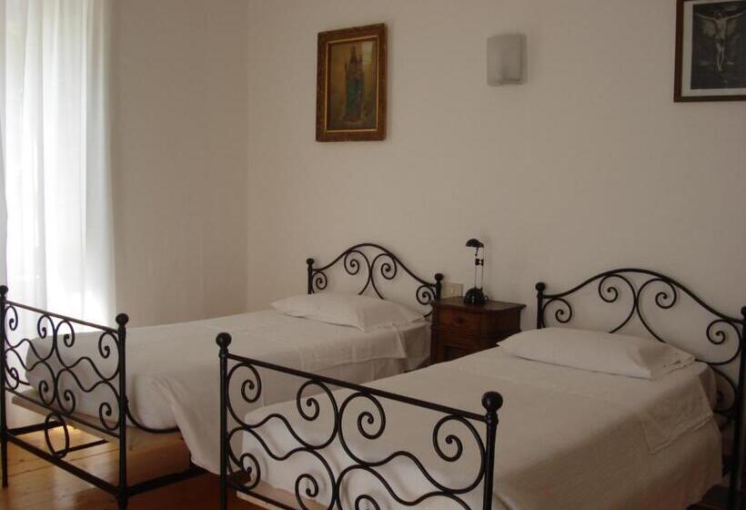 هاستل Santuario Di Oropa