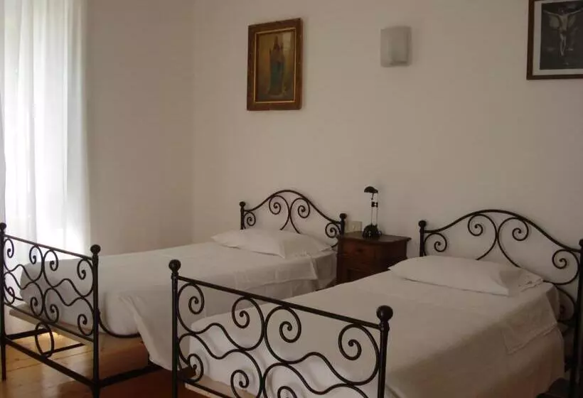 هاستل Santuario Di Oropa