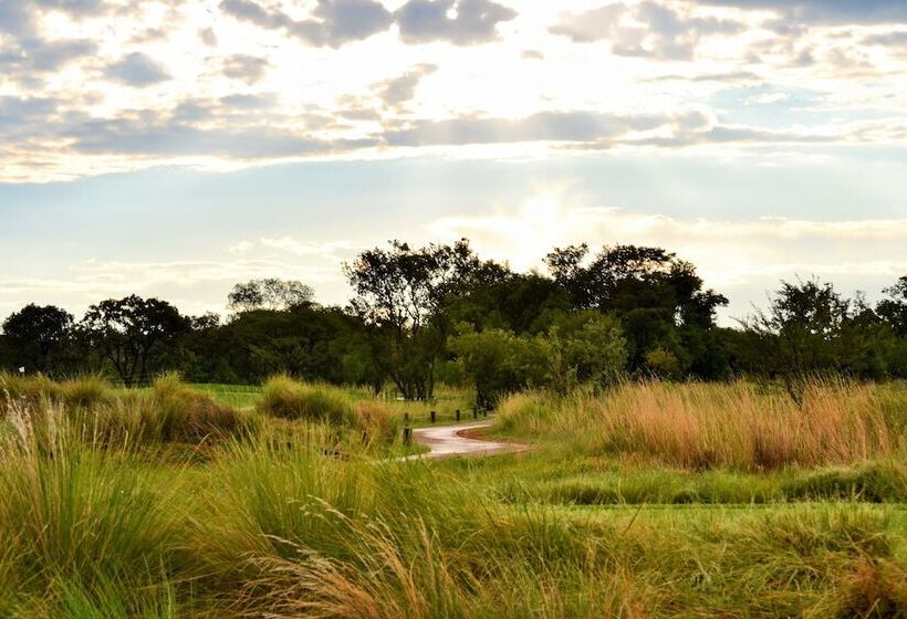 Elements Private Golf Reserve